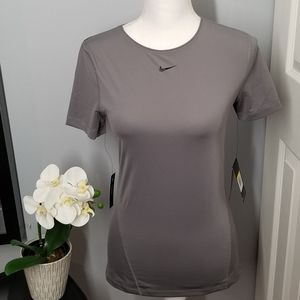 Women Gray Nike Pro Training Top Slim Fit Size S